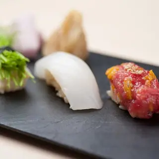Sushi Taira-1d.webp