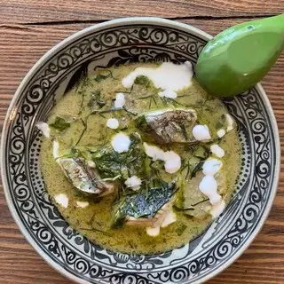 Thai Cuisine Mymot-1c.webp