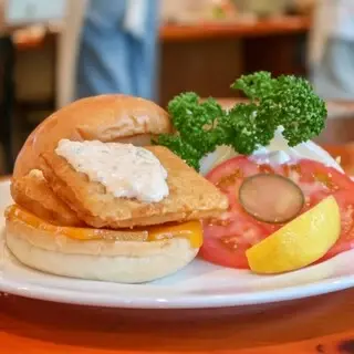 7025 Franklin Avenue-1a.webp