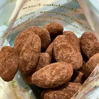 Chocolatier Erica-1c.webp