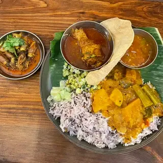 Curry Shop Petit Shani-1c.webp