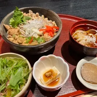 Akita Bisaikan-1d.webp