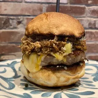 Viva La Burger-1a.webp