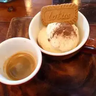 Byron Bay Coffee Company-1c.webp