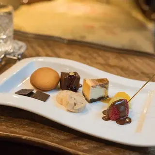 Mariebelle Kyoto Head Shop & Café-1a.webp