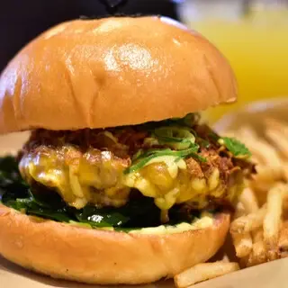 Dragon Burger Tofuku-ji-1a.webp