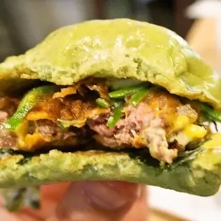 Dragon Burger Tofuku-ji-1b.webp