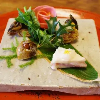 Soujiki Nakahigashi-1d.webp