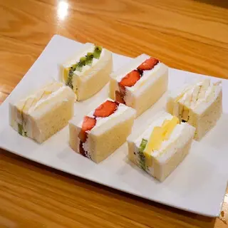 Fruits Parlor Gotō-1c.webp