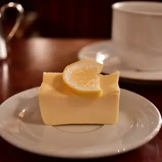 Royal Coffee Shop-1b.webp