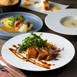 Cafe & Dining Zelkova-1a.webp