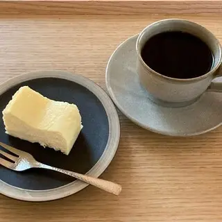 Kissa Ashijima-1a.webp