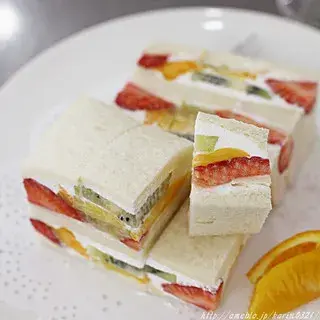 Fruit＆parlor Cricket-1a.webp