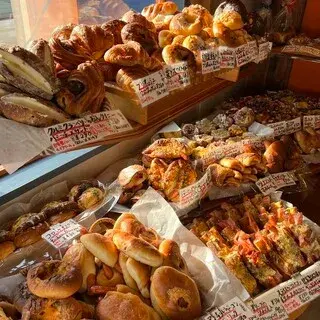 Boulangerie Yamazaki-1b.webp