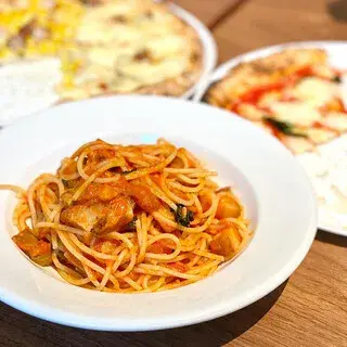 Pizzeria Mama-1c.webp