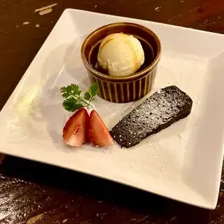 Kyoto Retro Yoshoku Locavo-1d.webp