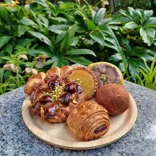 Marry France Kitayama-1d.webp