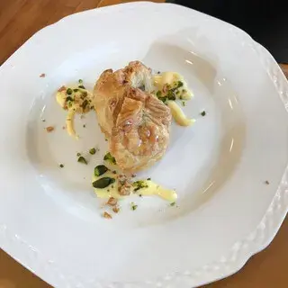 Cattleya Shinjujo Store-1a.webp