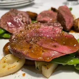 La Petite Scène-1c.webp