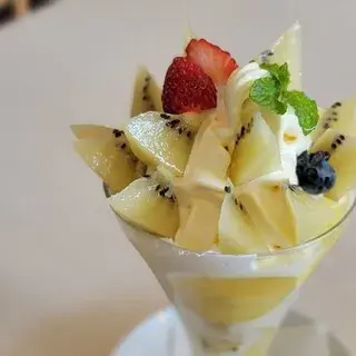 Fruits Parlor Murahata-1a.webp