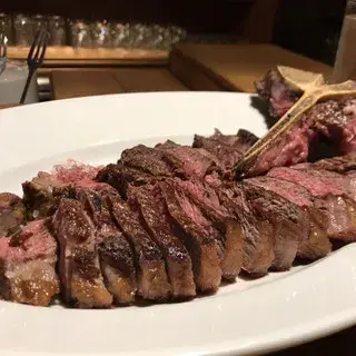 The Londonya Bar-1c.webp