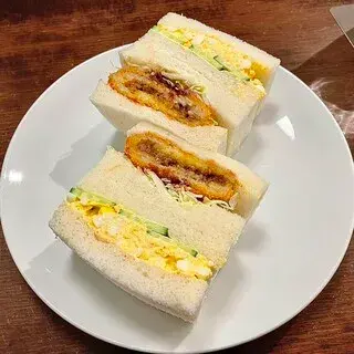 Saera Coffee & Sandwiches-1a.webp