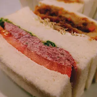 Saera Coffee & Sandwiches-1c.webp