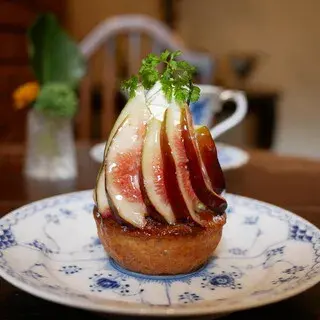 Gateaux Chandelier-1b.webp