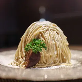 Pierre Precieuse Cakes And Cafe-1c.webp