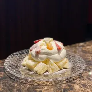 Pierre Precieuse Cakes And Cafe-1d.webp