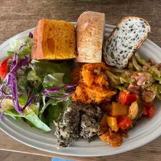 Den En Poteto-1c.webp