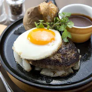 Tsubameguriru Hoterumettsukawasakiten-1c.webp