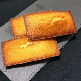 L’atelier Hiro Wakisaka-1a.webp