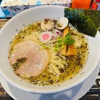 Noodles Kitchen Gunners-1d.webp