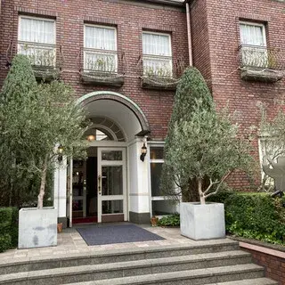 Ash Restaurant-logo.webp