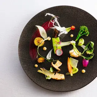 Le Un Kobe Geihinkan-1a.webp