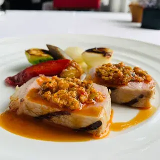 Le Un Kobe Geihinkan-1b.webp