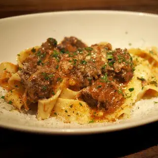 Enoteca Ber Ber Bar-1c.webp