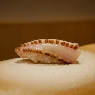 Sushi Ueda-1a.webp