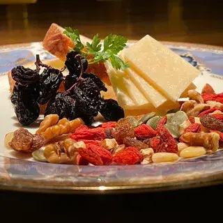 Laguna The Bar-1b.webp