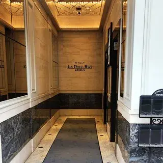 Entre Nous-logo.webp