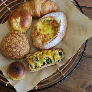 Le Mitron Pains-1a.webp