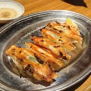 Udonmiyatake Yokohamarandomakutawaten-1c.webp