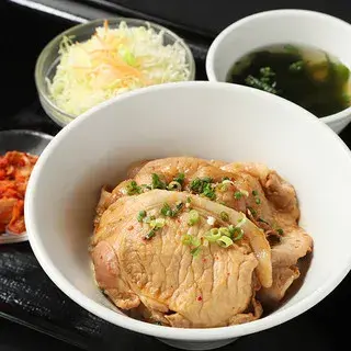 Minatomirai De Yakiniku Douraku-1a.webp