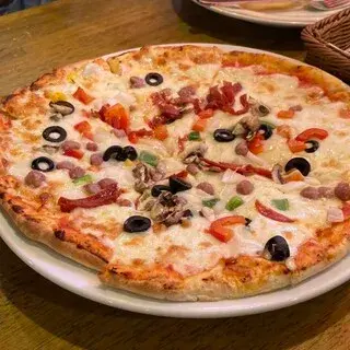 American House Queen’s Square-1b.webp