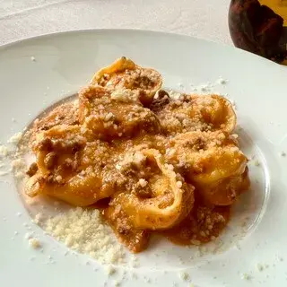 Leone Marciano-1c.webp