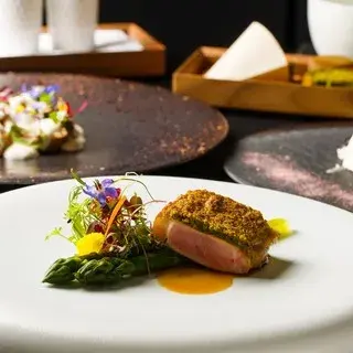 Le Marchand De Bonheur-1c.webp