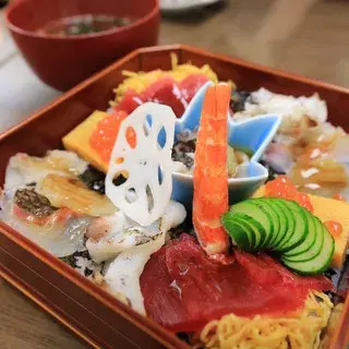 Tatsumisushi Nagahamaten-1b.webp