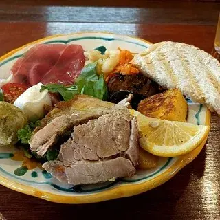 Pizzeria Da Ciruzzo-1b.webp