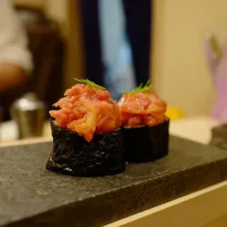 Sushi Akasu-1c.webp